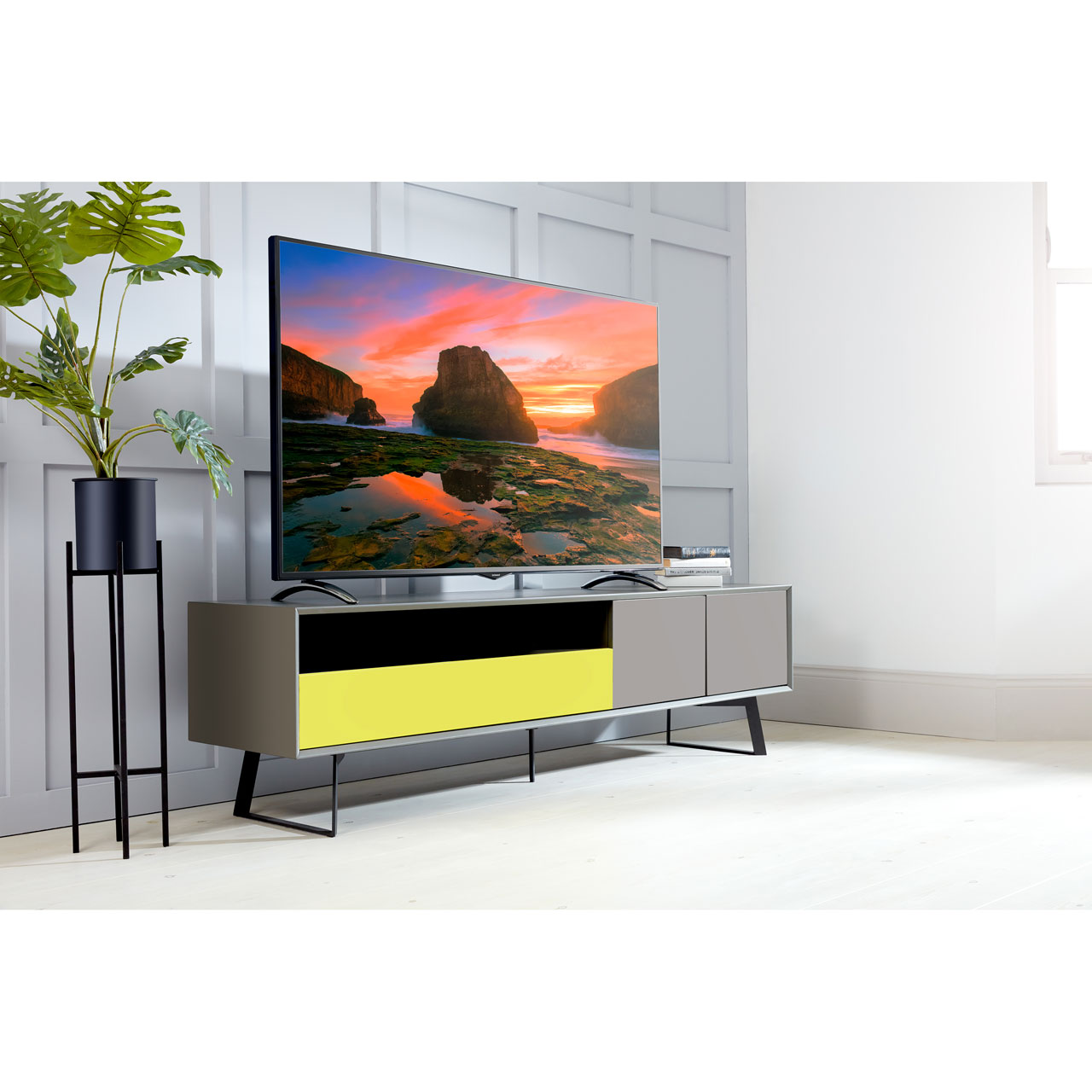 Techwood Exertis 65AO8UHD 65 Inch TV Smart 4K Ultra HD