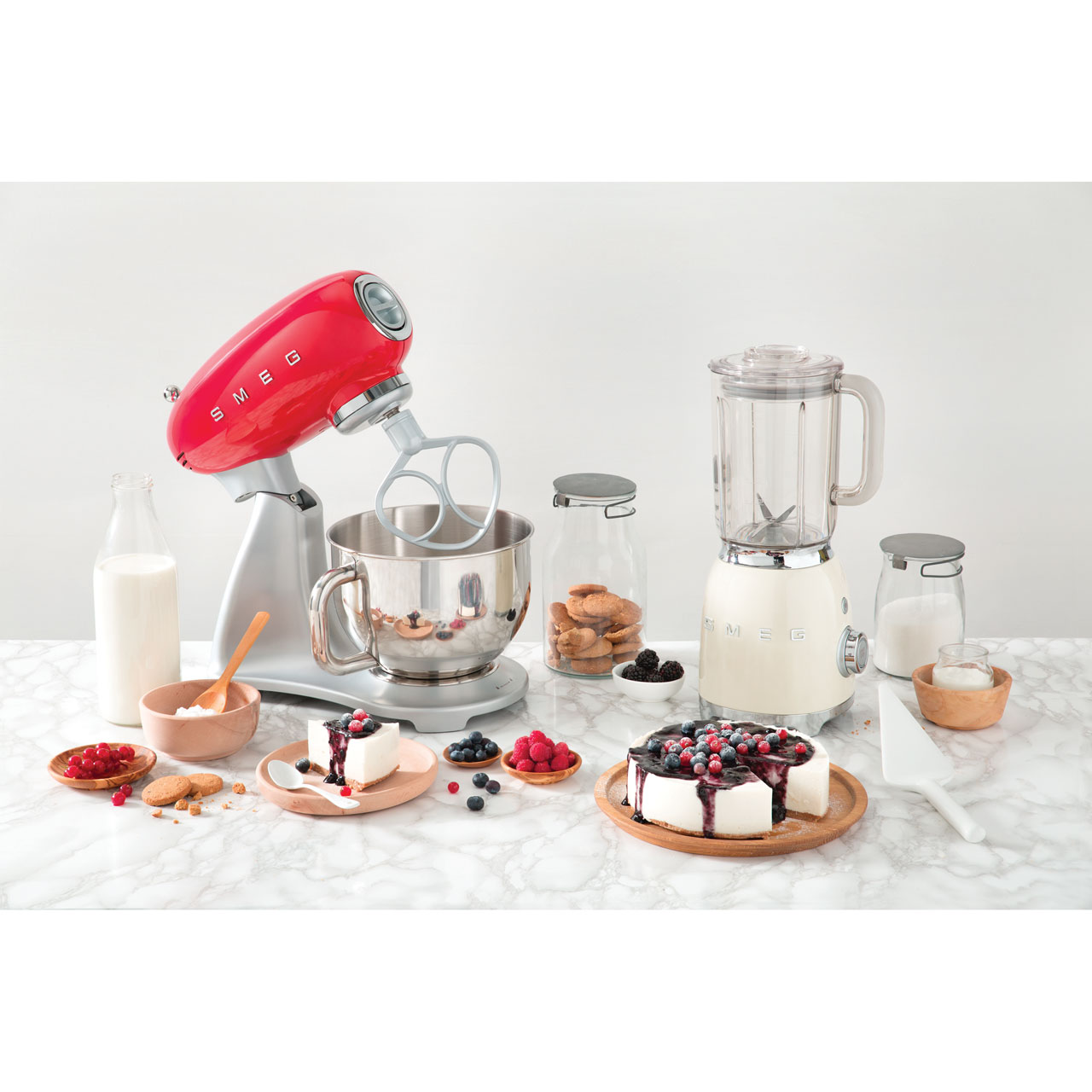Smeg BLF01CRUK Tritan™ BPA Free Blender 800 Watt 1.5 Litres Cream 8017709197100 eBay