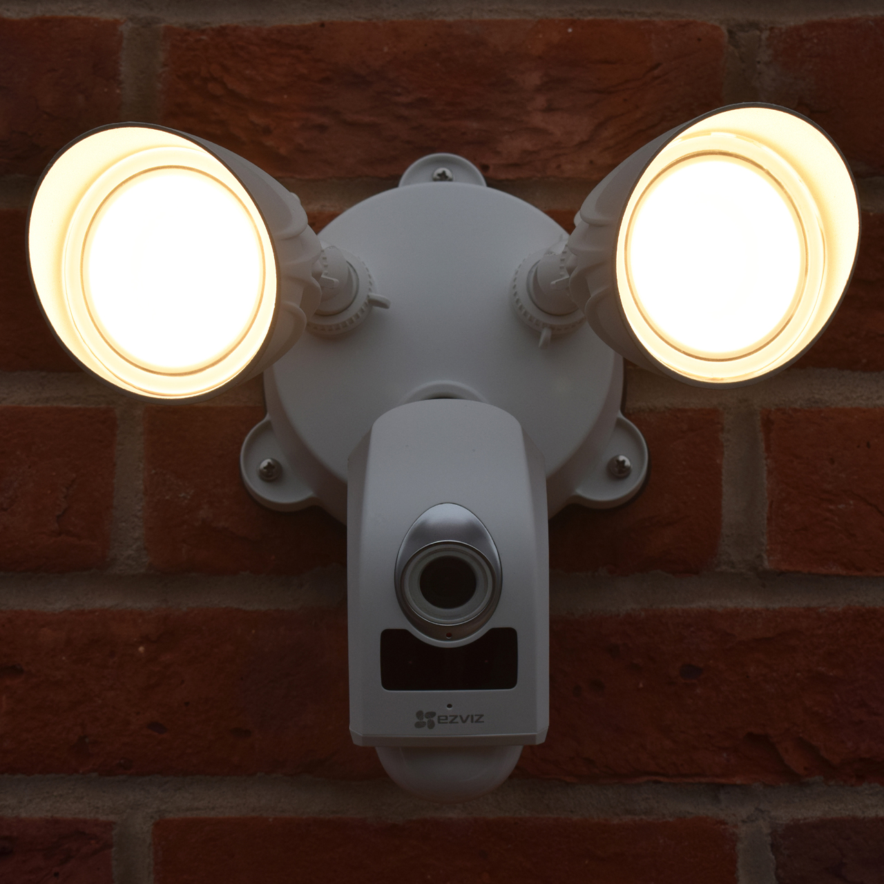 EZVIZ LC1 WiFi Outdoor Floodlight Camera White 5060563450525 eBay