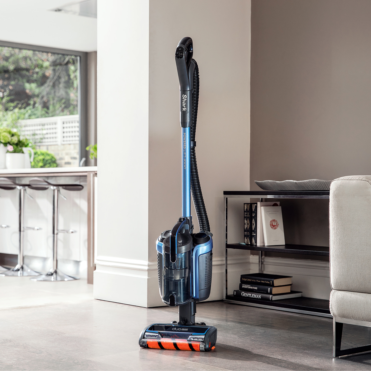 Shark IC160UK DuoClean Cordless Vacuum with Powered Lift Away Cordless