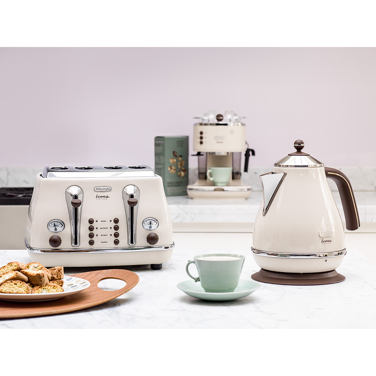 KBOV3001.BG_BE | De'Longhi Kettle Icona Vintage KBOV3001.BG Kettle