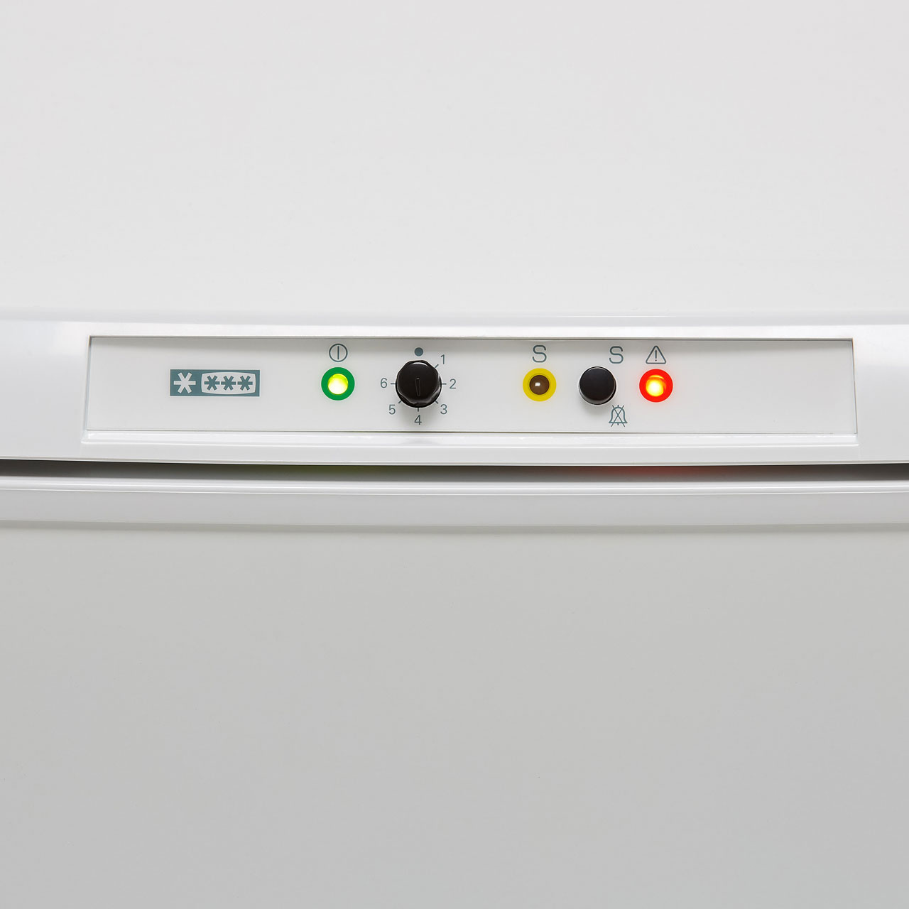 Zanussi ZFT11112WV Free Standing 92 Litres A++ Under Counter Freezer