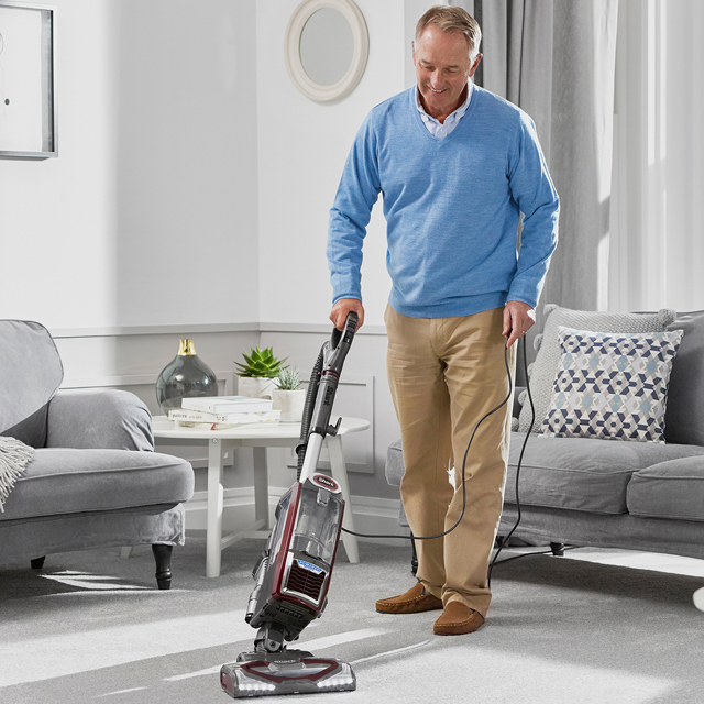Nv681ukt Bo Shark Bagless Vacuum Cleaner Ao Com